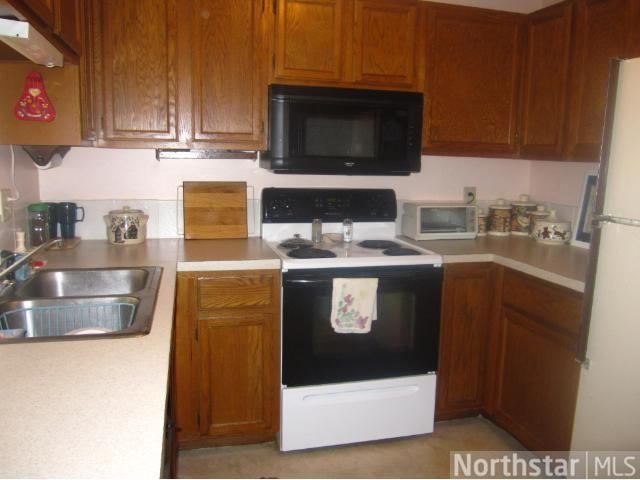 118 96th Ln NE, Blaine, MN 55434