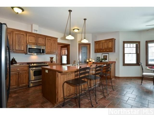 15749 Duck Pond Way, Apple Valley, MN 55124
