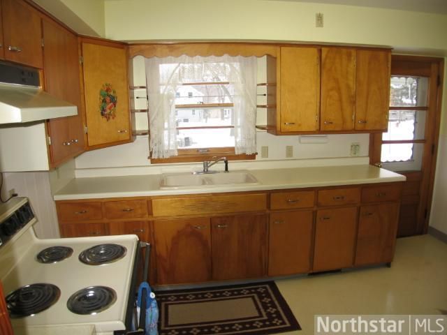 609 Francis St, Faribault, MN 55021