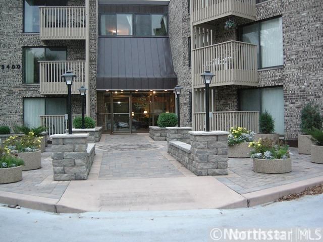 9400 Old Cedar Ave S #104, Minneapolis, MN 55425