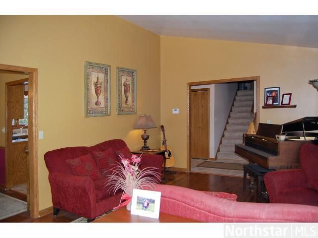 2015 Park Row, North Saint Paul, MN 55109