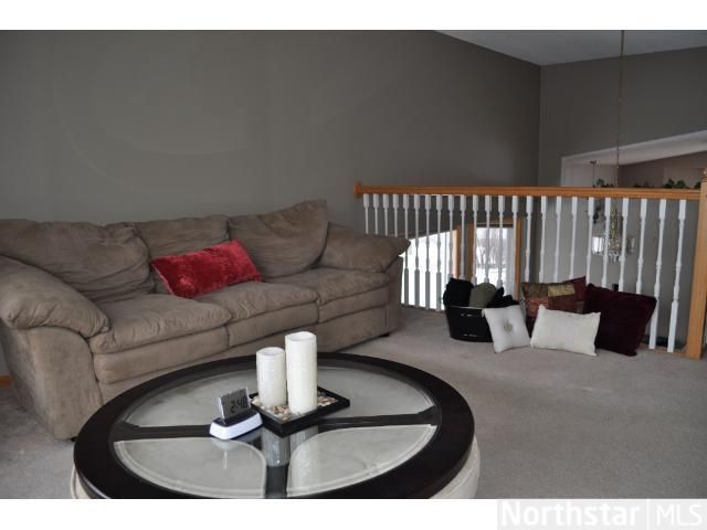6419 River Mill Dr, Monticello, MN 55362