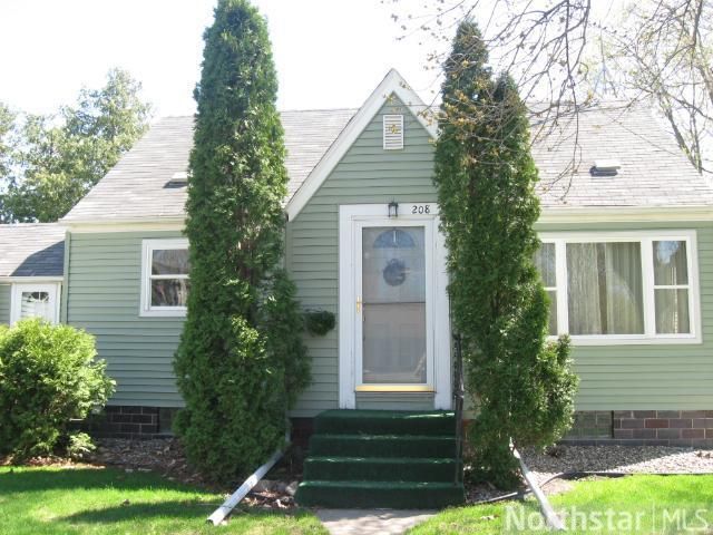208 1st St SE, New Prague, MN 56071
