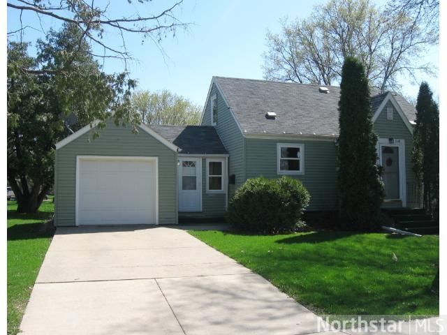 208 1st St SE, New Prague, MN 56071