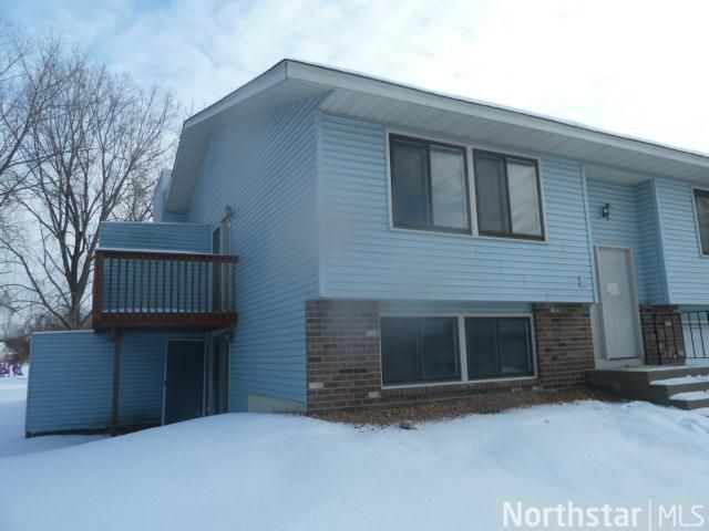 554 98th Ave NE, Blaine, MN 55434