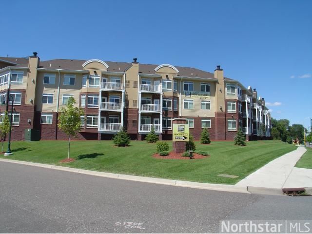 649 Old Highway 8 NW #139, New Brighton, MN 55112