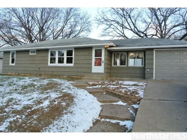 1978 Adolphus St, Maplewood, MN 55117