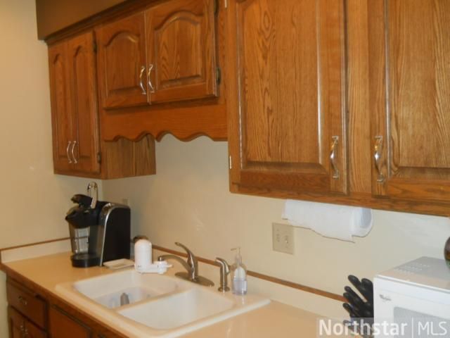 14658 Sherwood Pl, Burnsville, MN 55306