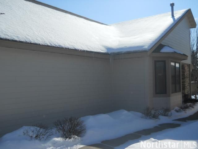 14658 Sherwood Pl, Burnsville, MN 55306