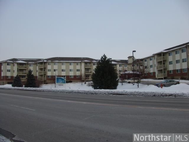 7735 Silver Lake Rd #310, New Brighton, MN 55112