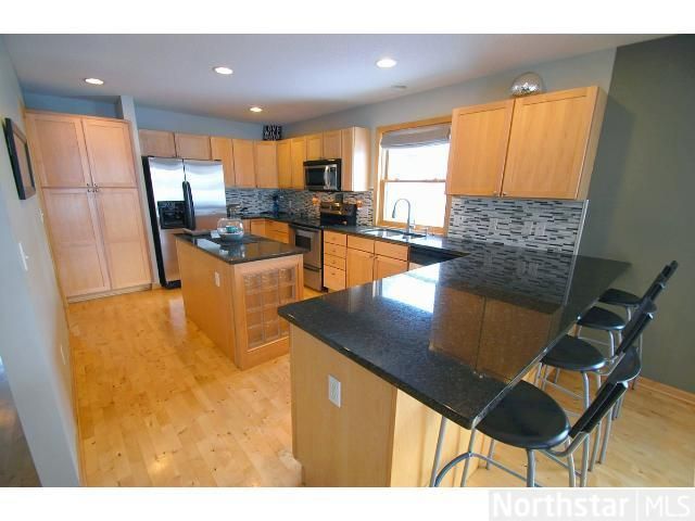 212 E Owasso Ln, Shoreview, MN 55126