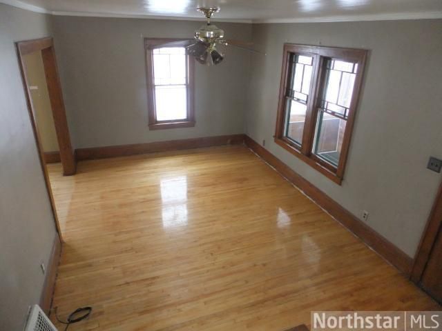 1302 Rice St, Saint Paul, MN 55117