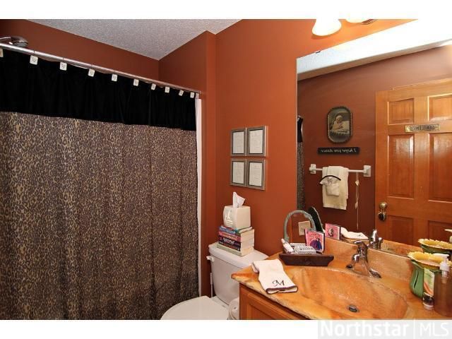 2219 14th St NE, Faribault, MN 55021