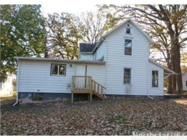 511 3rd St NE, Waseca, MN 56093