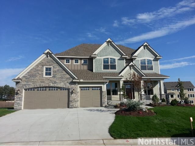 51 Monarch Way, North Oaks, MN 55127
