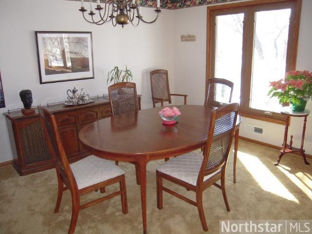 9738 Russell Cir S, Bloomington, MN 55431