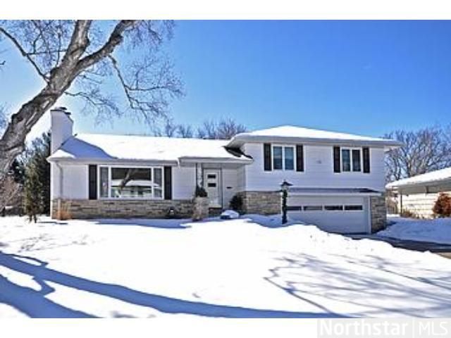 5205 Meadow Rg, Minneapolis, MN 55439