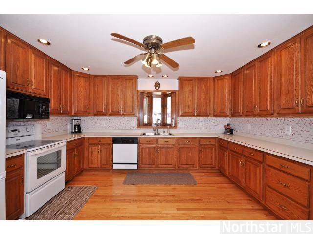 2949 Spring Lake Rd SW, Prior Lake, MN 55372
