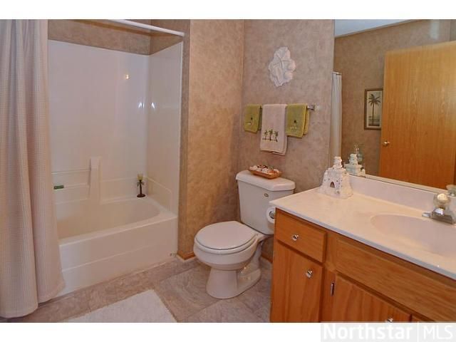 7867 Hemingway Ave S, Cottage Grove, MN 55016