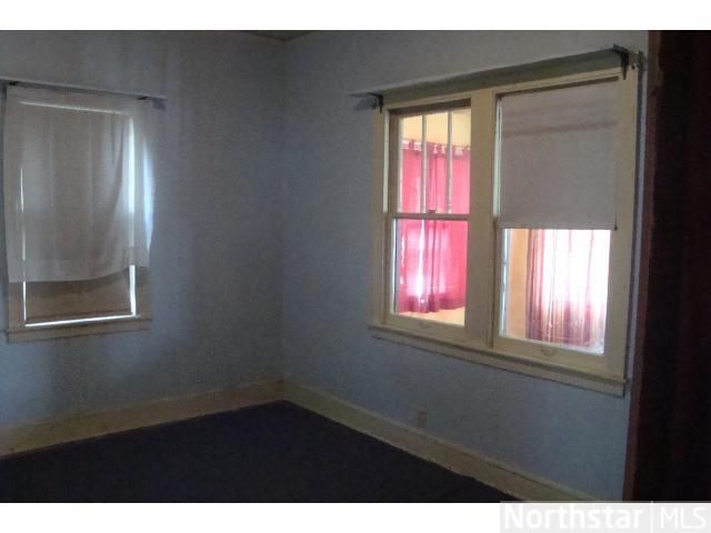 4035 Hubbard Ave, Robbinsdale, MN 55422