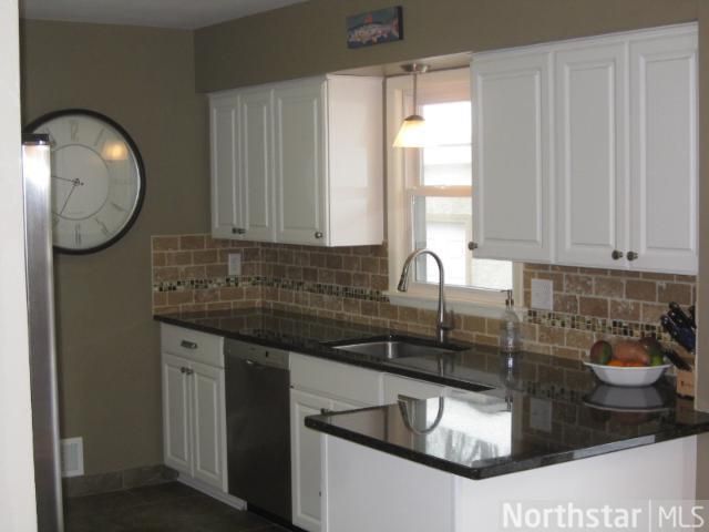4210 Mcmenemy St, Vadnais Heights, MN 55127