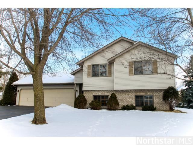 970 Oday St S, Maplewood, MN 55119