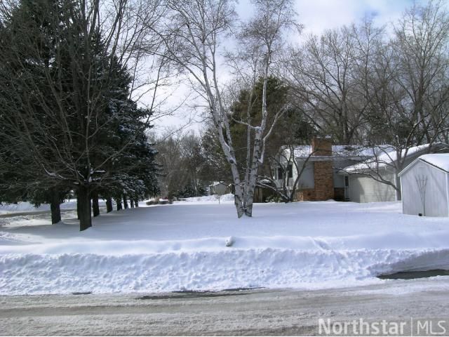 10410 32nd Ave N, Minneapolis, MN 55441
