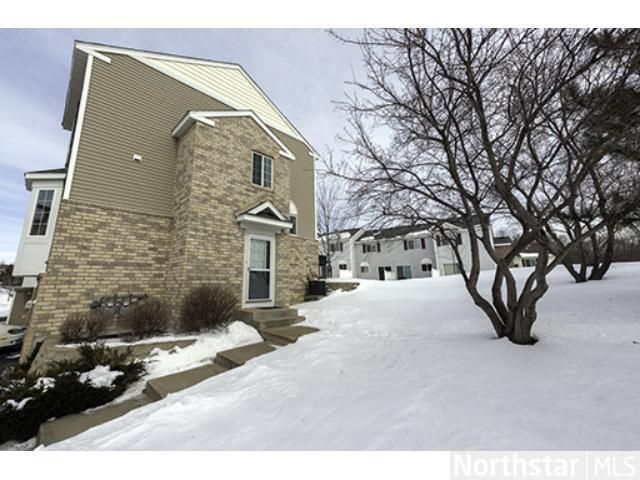 7793 Village Pl, Chanhassen, MN 55317