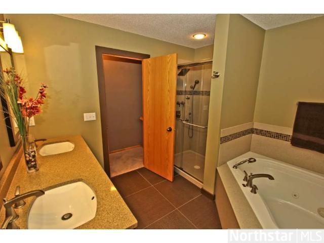 2919 88th Ln NE, Blaine, MN 55449