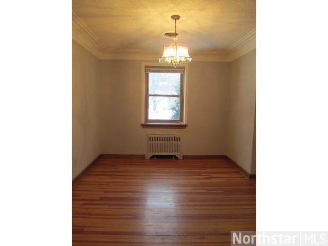 1317 Mcafee St, Saint Paul, MN 55106