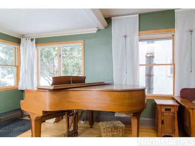 4352 34th Ave S, Minneapolis, MN 55406