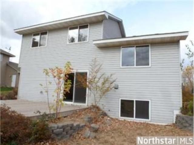 2750 Oak Ridge Dr, Monticello, MN 55362