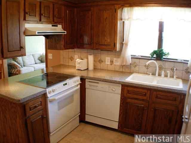 8128 Orchid St, Victoria, MN 55386