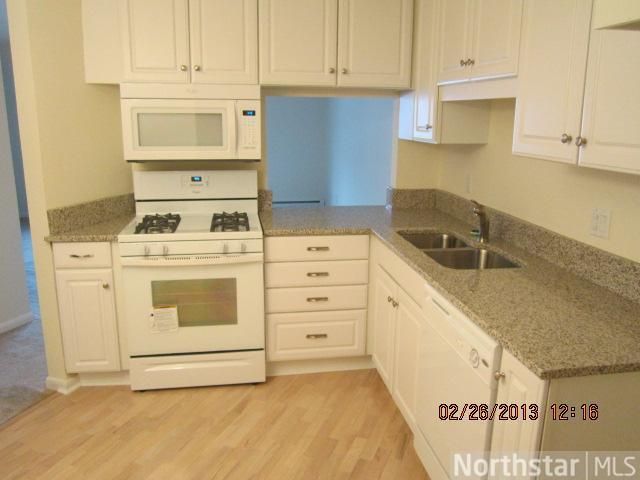 7500 Cahill Rd #202C, Minneapolis, MN 55439