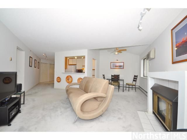 7609 Edinborough Way #4215, Minneapolis, MN 55435