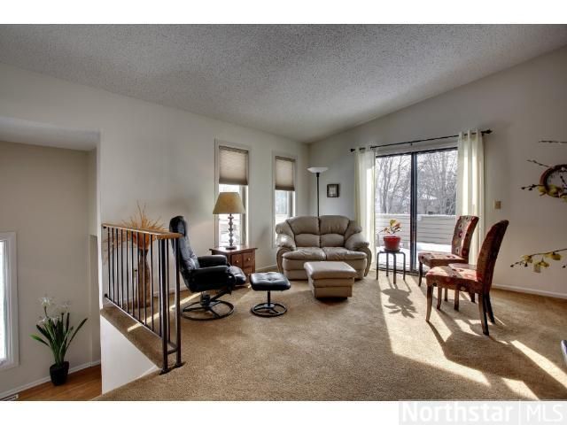 5418 Pompano Dr, Hopkins, MN 55343
