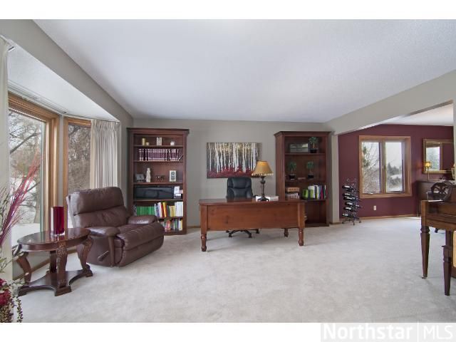 9978 Windsor Ter, Eden Prairie, MN 55347
