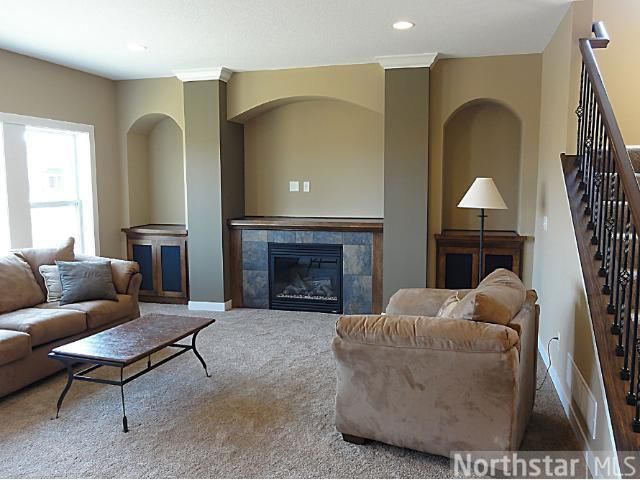 6622 N 105th Trl N, Brooklyn Park, MN 55445