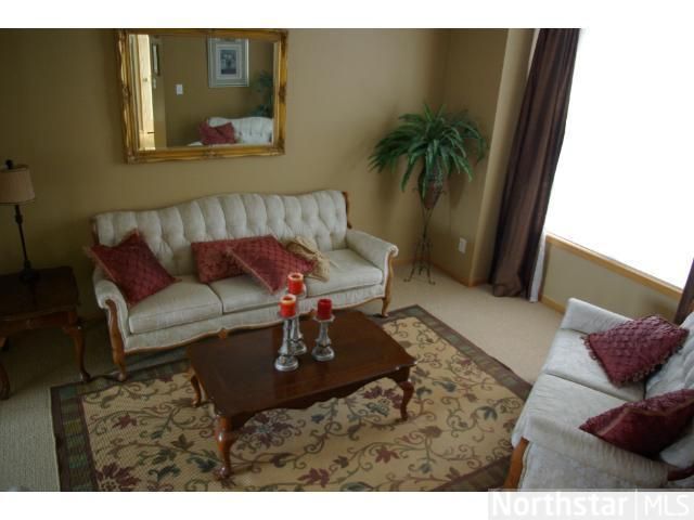 6000 Summit Curve S, Cottage Grove, MN 55016