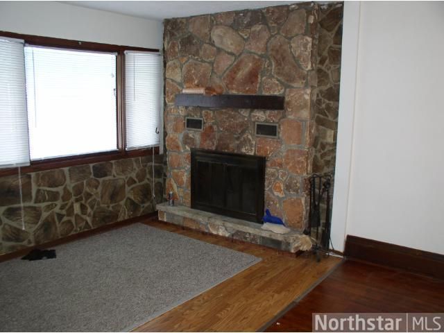 938 Central Ave W, Saint Paul, MN 55104