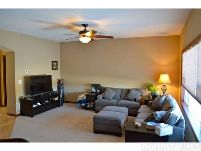 1430 Jersey Way, Chanhassen, MN 55317