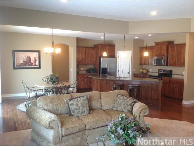 4647 158th St N, Hugo, MN 55038