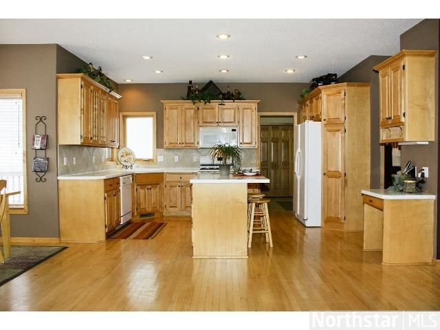 10507 Chestnut Cir N, Champlin, MN 55316