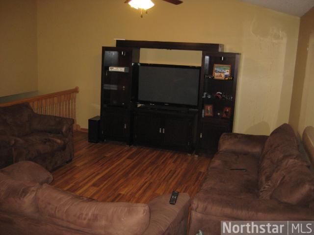 2774 Cutters Grove Cir, Anoka, MN 55303