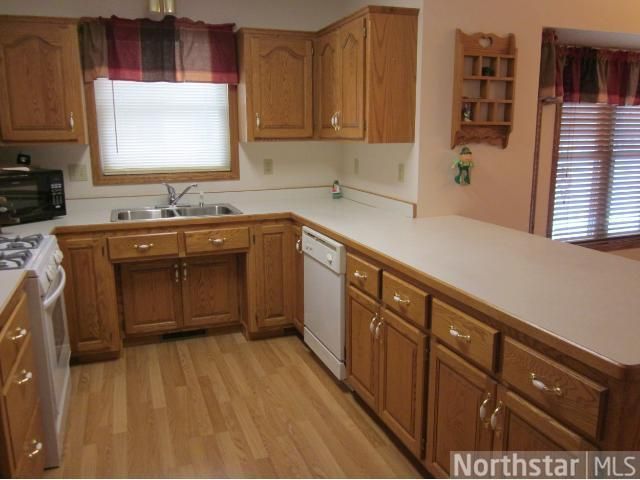 10933 Kirby Blvd, Chisago City, MN 55013