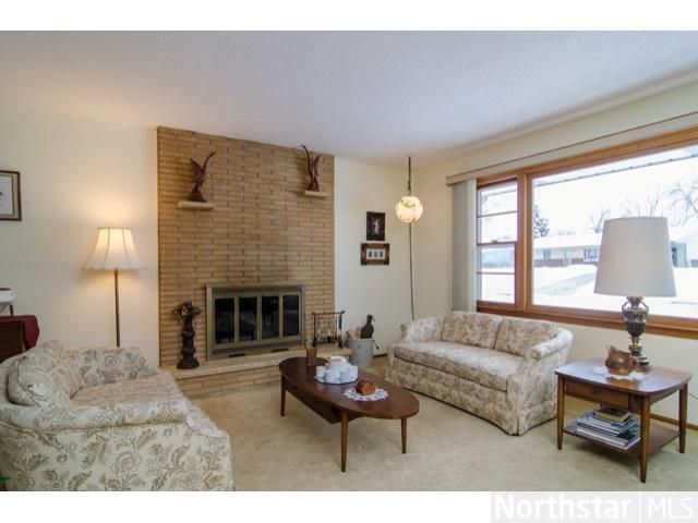 8101 32nd Pl N, Crystal, MN 55427