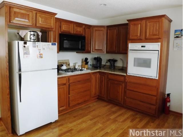 2175 Desoto St, Maplewood, MN 55117