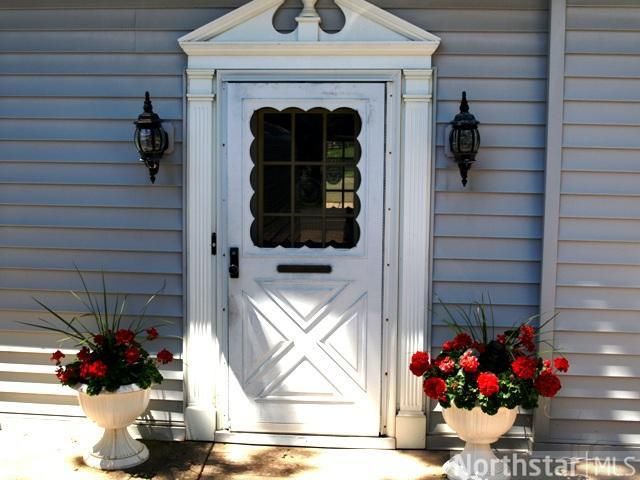 2860 Lake Elmo Ave N, Lake Elmo, MN 55042
