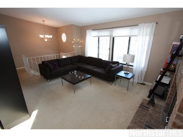 4610 12 Ridge Cliff Dr, Eagan, MN 55122