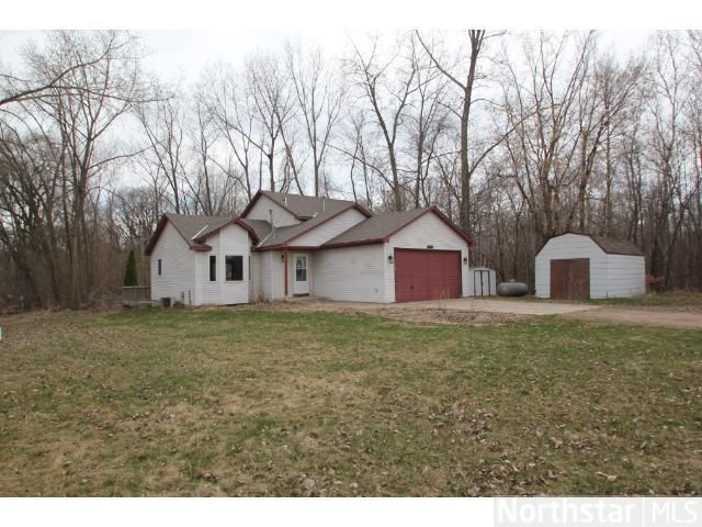 34752 Lily St NW, Cambridge, MN 55008